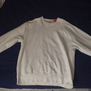 IZOD pullover sweatshirt